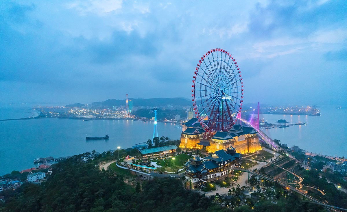 Sun World Halong Bay – Modern Cable Car over an Ancient Sea