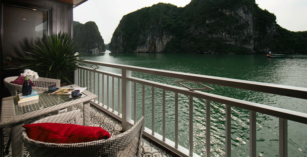 Family Senior Suite Room With Balcony