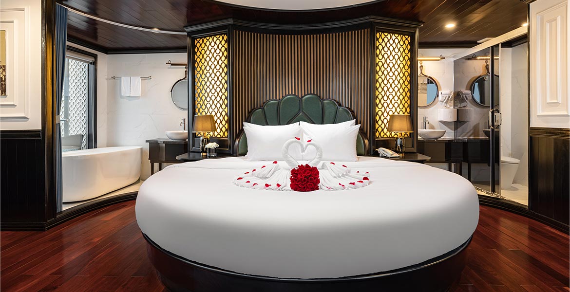 VIP Honeymoon Suite