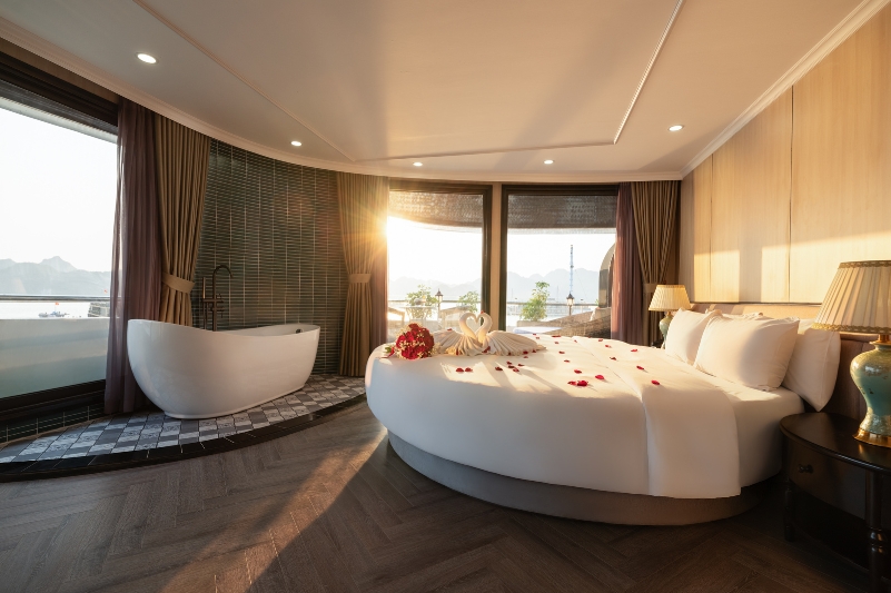 VIP Honeymoon Suite