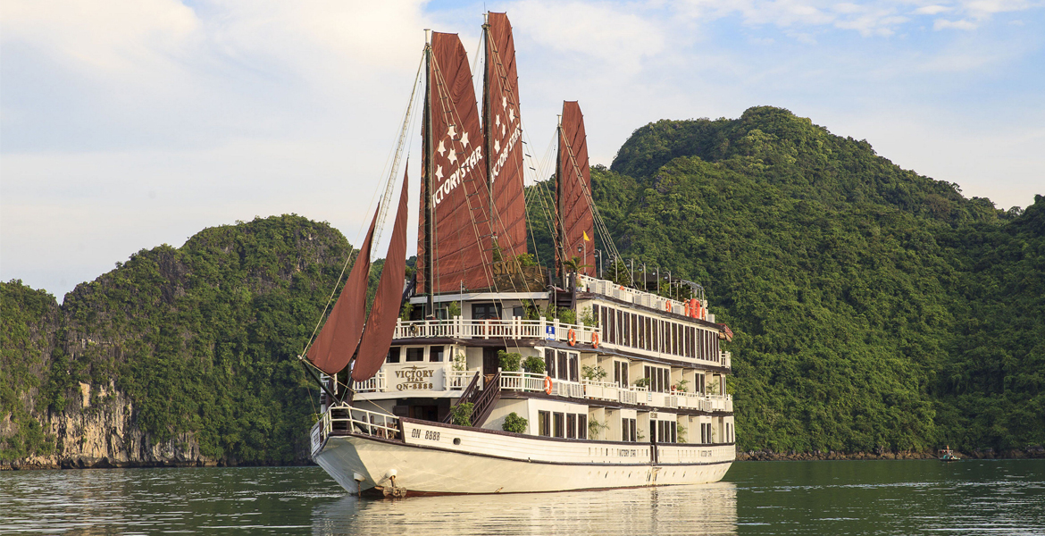 victory star cruise halong