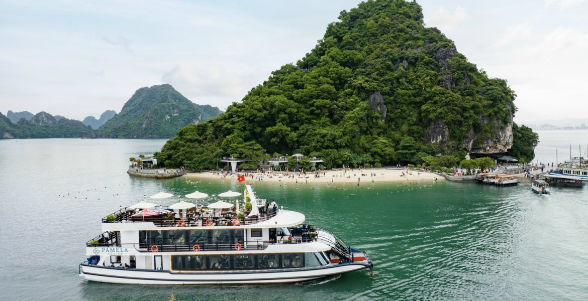 Pamela Halong Bay Day Cruise