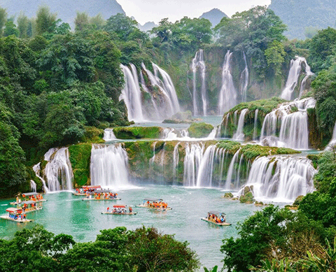 Ban Gioc Waterfall – Ba Be Lake Group Tour