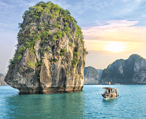 Explore The Best Sights of Vietnam