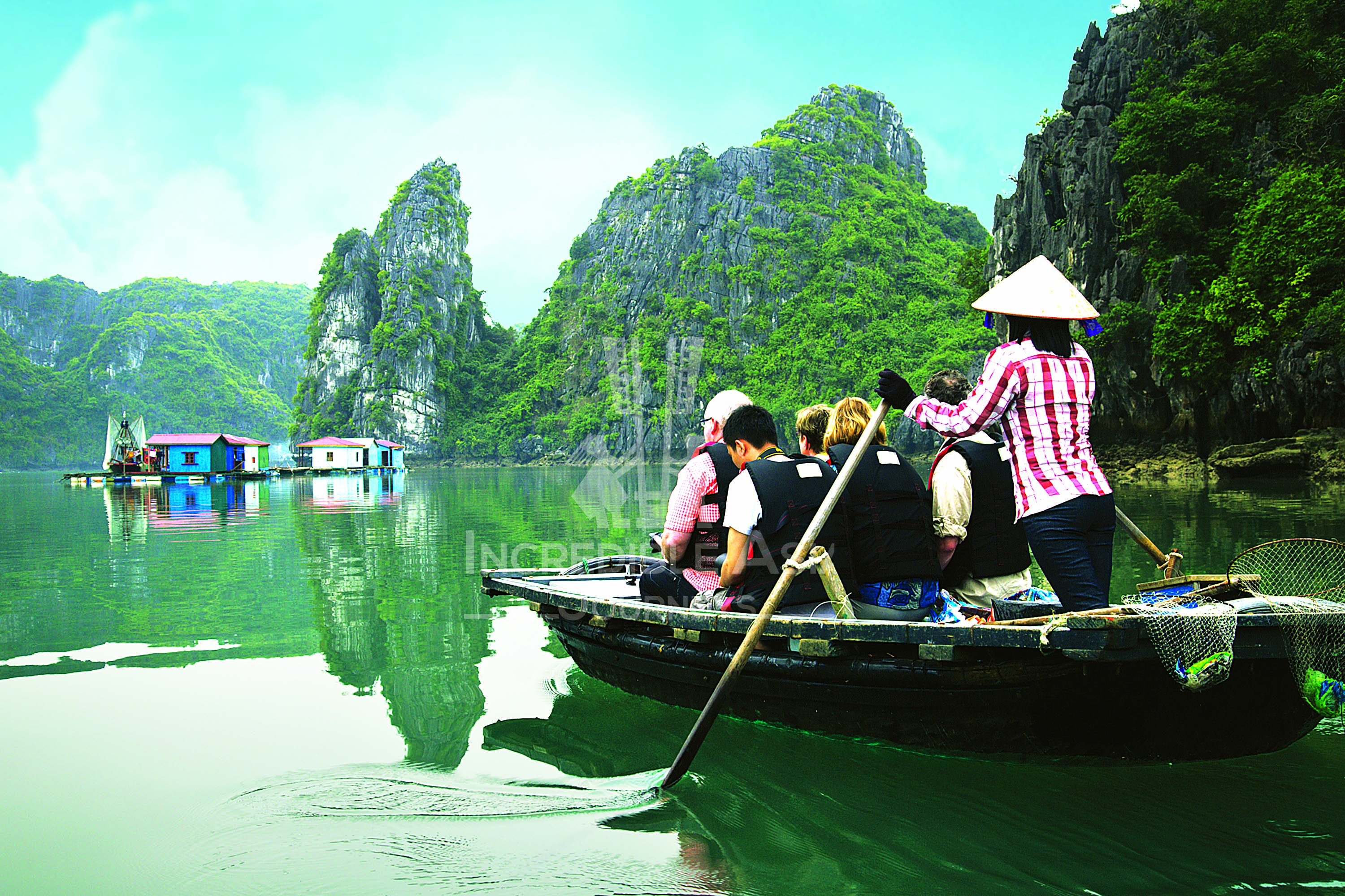 Halong Bay Sampan Boat Trip