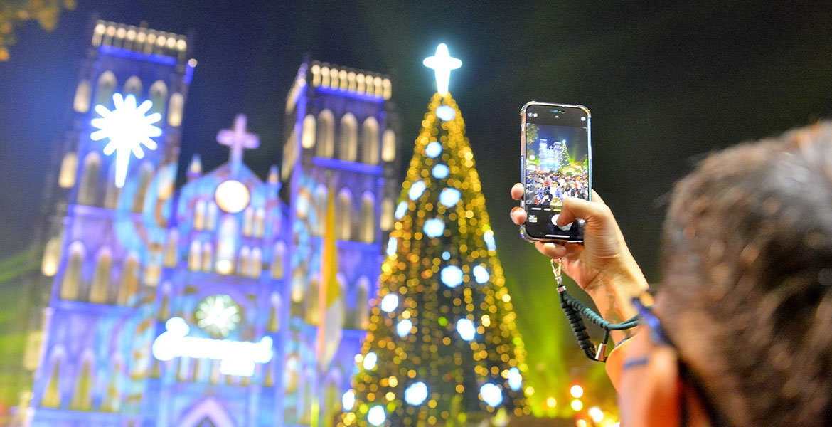 Christmas Atmosphere in Hanoi