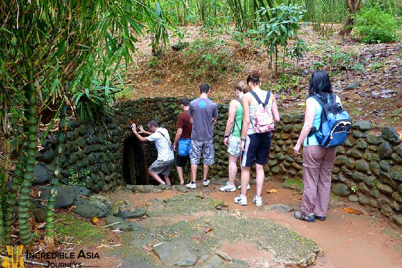 Cu Chi Tunnels