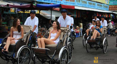 Cyclo tour