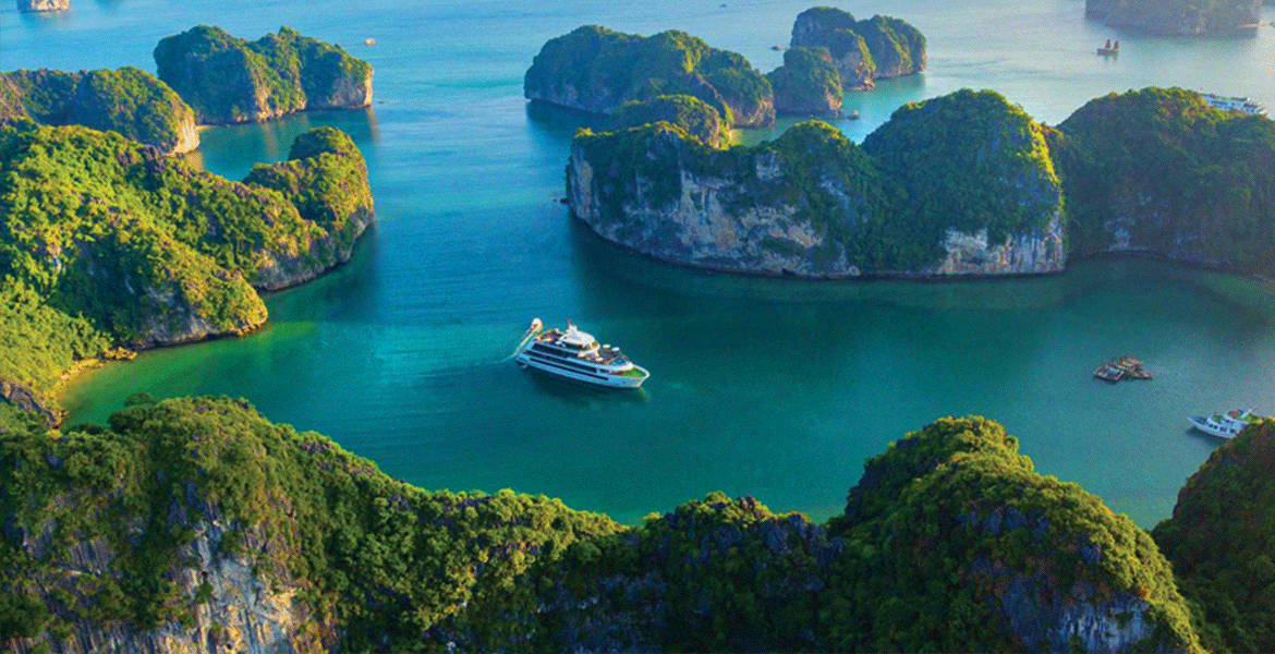 Ha Noi – Halong Bay – Overnight on cruise.