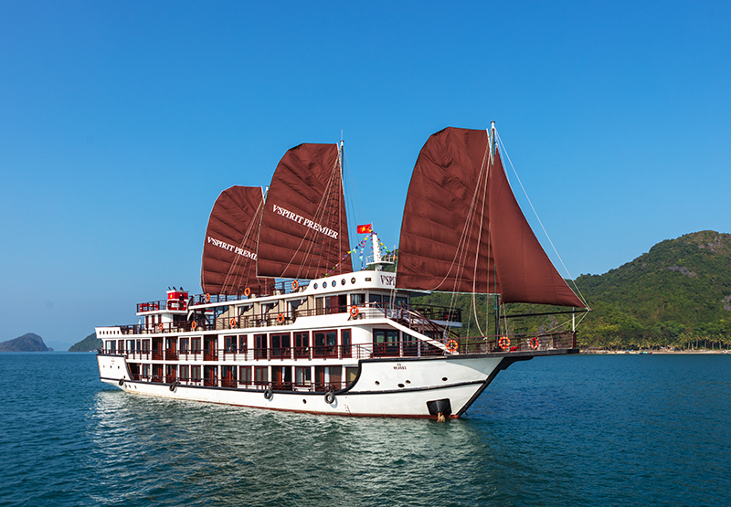 Halong bay cruise