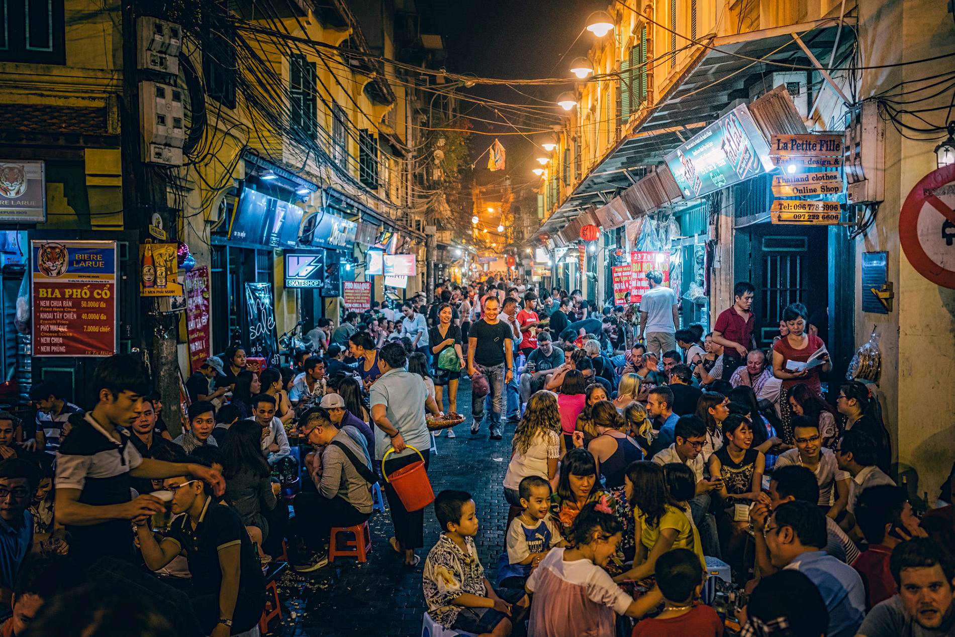 Hoian – Danang – Fly to Hanoi – Foodie Tour.