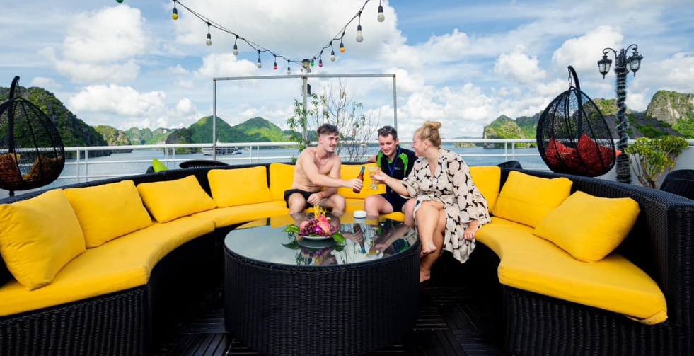 Joyful Halong Bay Cruise trip