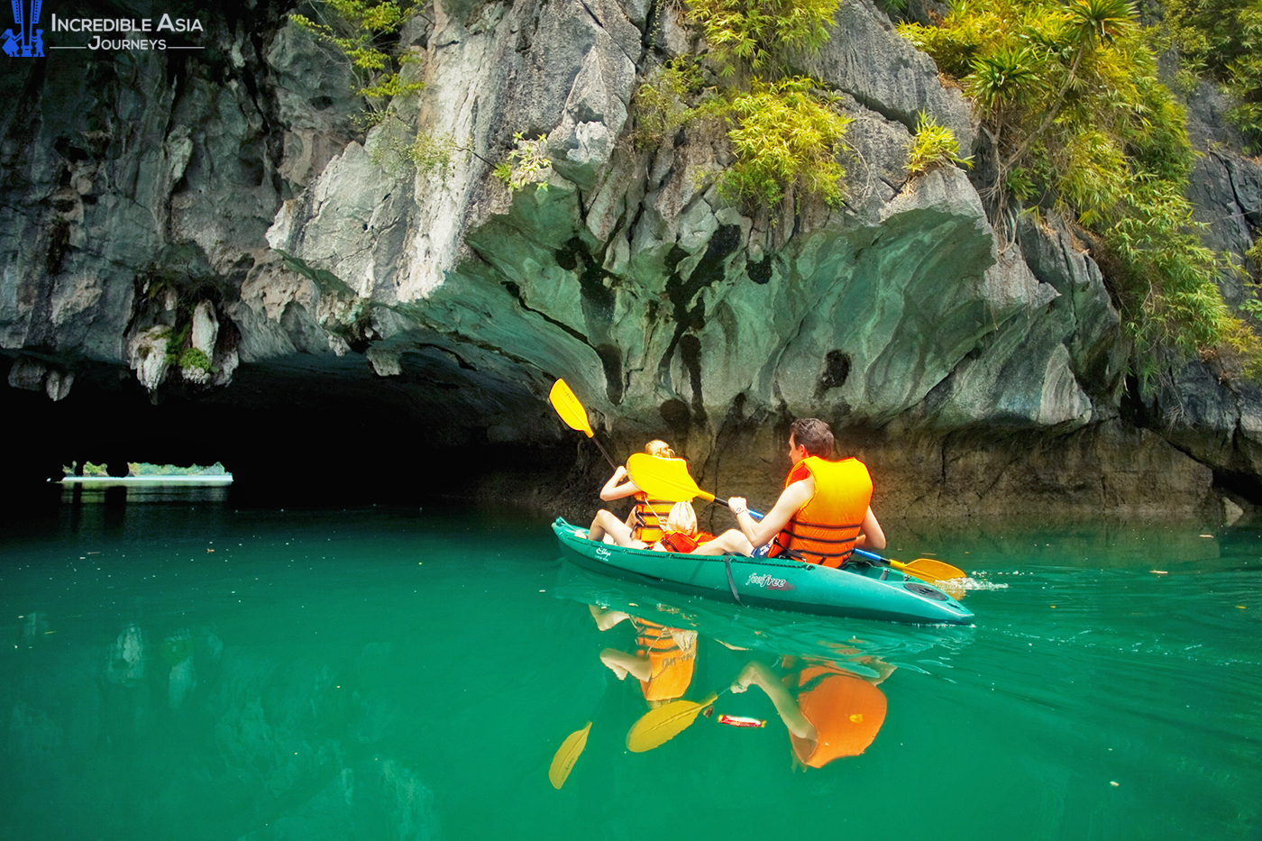 Kayaking in Halong Bay