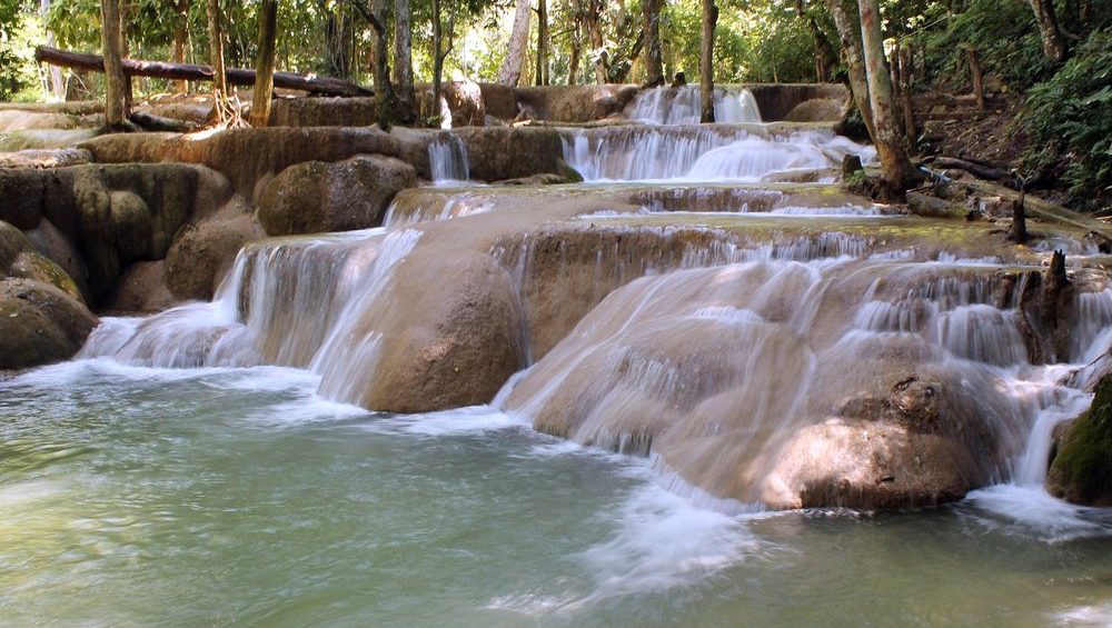 Luang Prabang - Tad Sae fall - Train to Vientiane