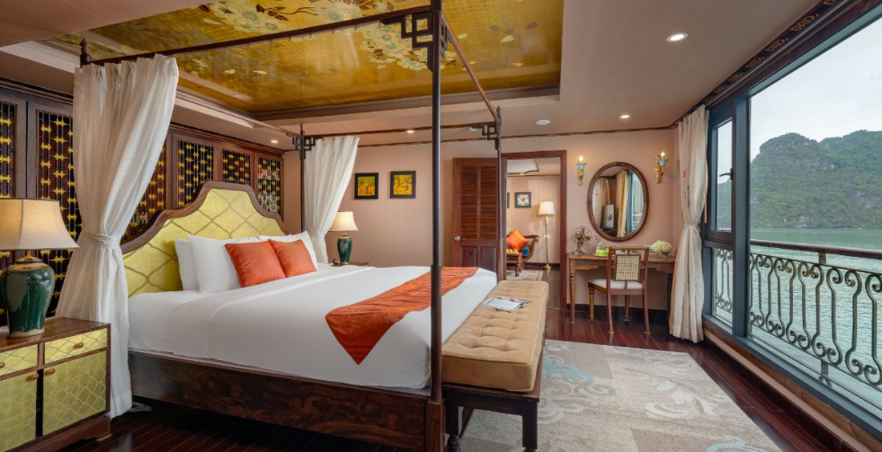 Luxury Halong Bay cabin on cruise