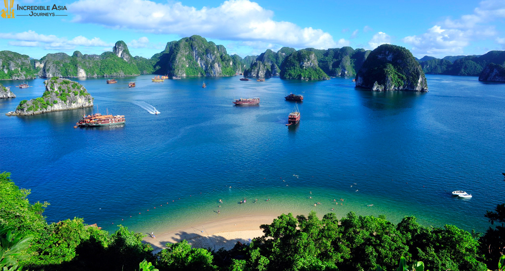 Halong Bay Boat Trip