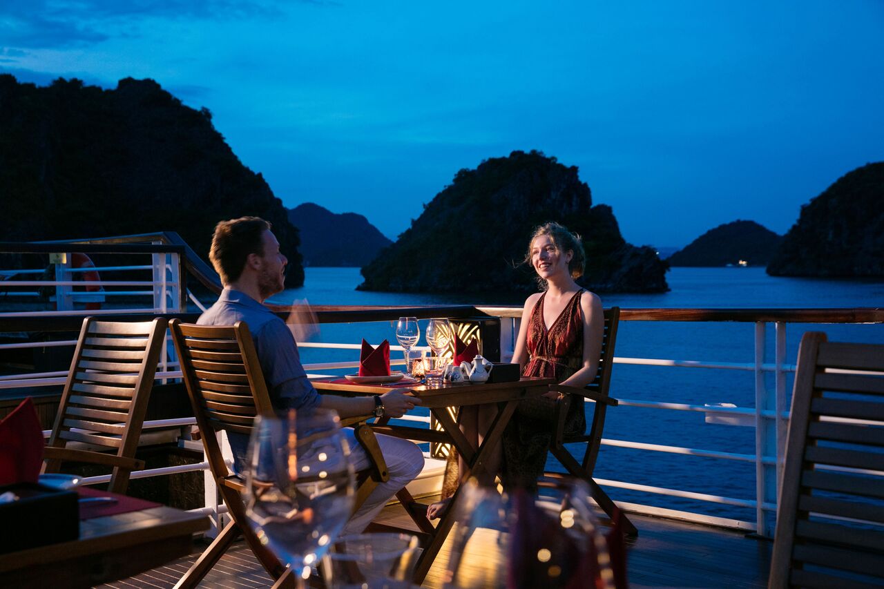 Relaxation moment in Halong Bay