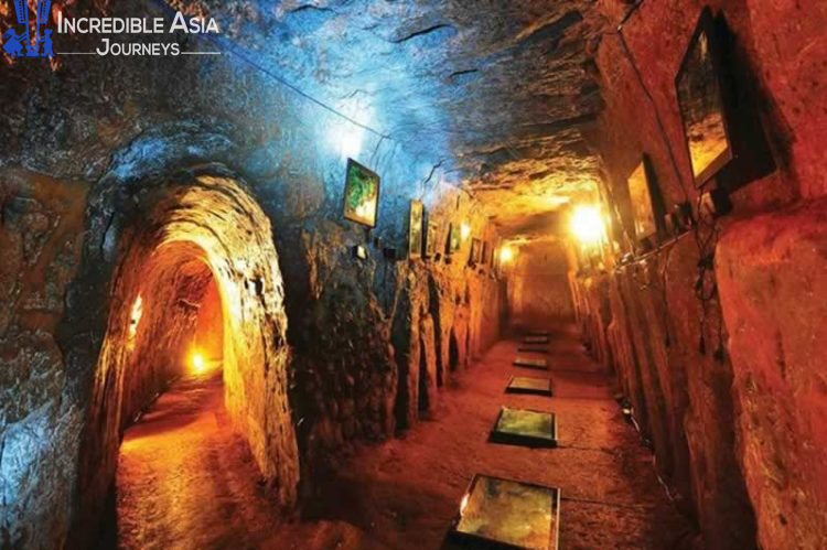 Vinh Moc Tunnels