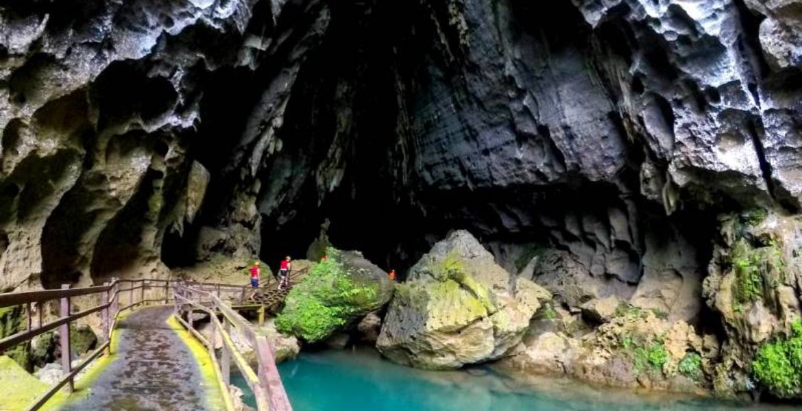 Paradise Cave And Dark Cave One Day