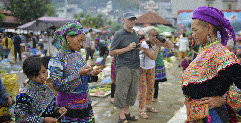 Sapa Trekking & Bac Ha Market