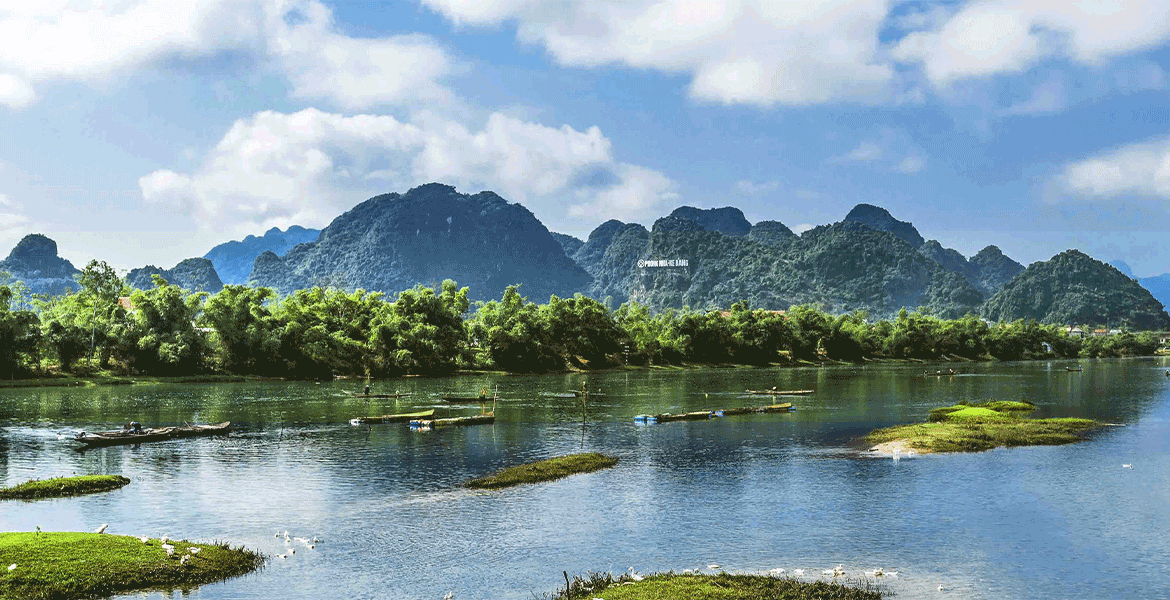 Discover Phong Nha cave from Hanoi