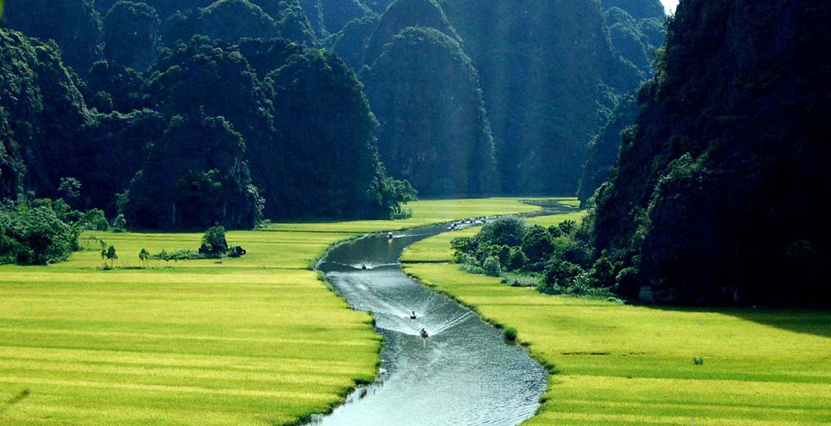 Hoa Lu Tam Coc Day Trip