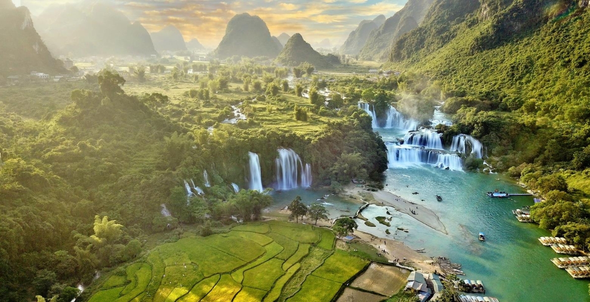 Ha Giang Loop & Ban Gioc Waterfall 5 Days 4 Nights