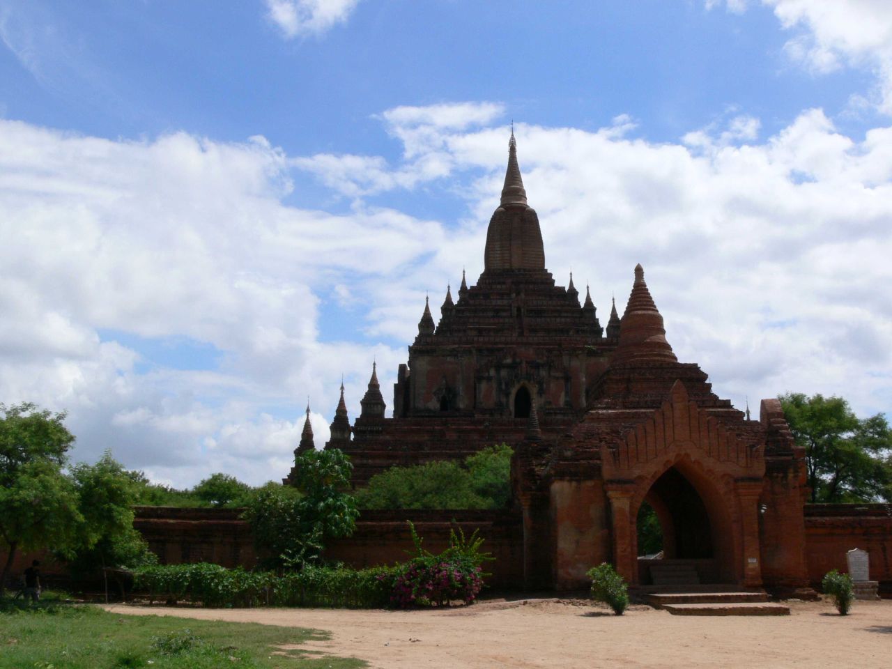 Explore Charming Of Myanmar
