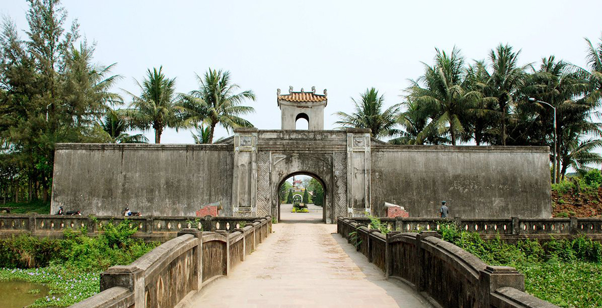 Hue –  Demilitarized Zone Full Day Tour