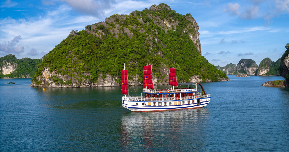 Amazing Sails Halong Bay Cruise