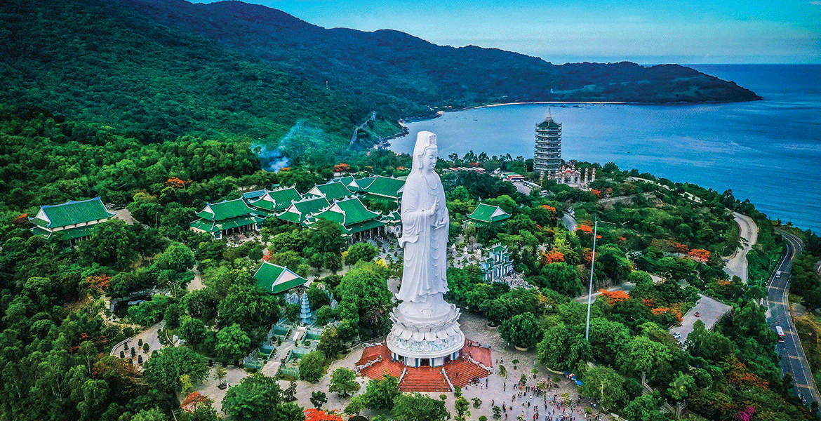Essence Central Of Vietnam From Danang