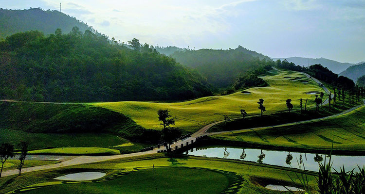 Hanoi, Hoa Binh, Ninh Binh Golf Tour