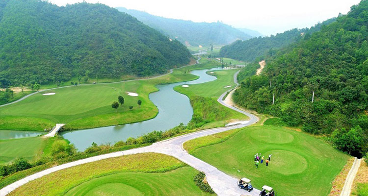 Hanoi, Hoa Binh, Ninh Binh Golf Tour